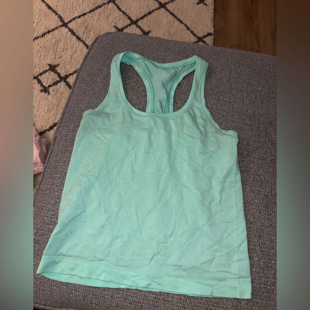 Lululemon tank top